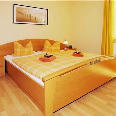 Ostseepark Waterfront_ Karavelle 34 *